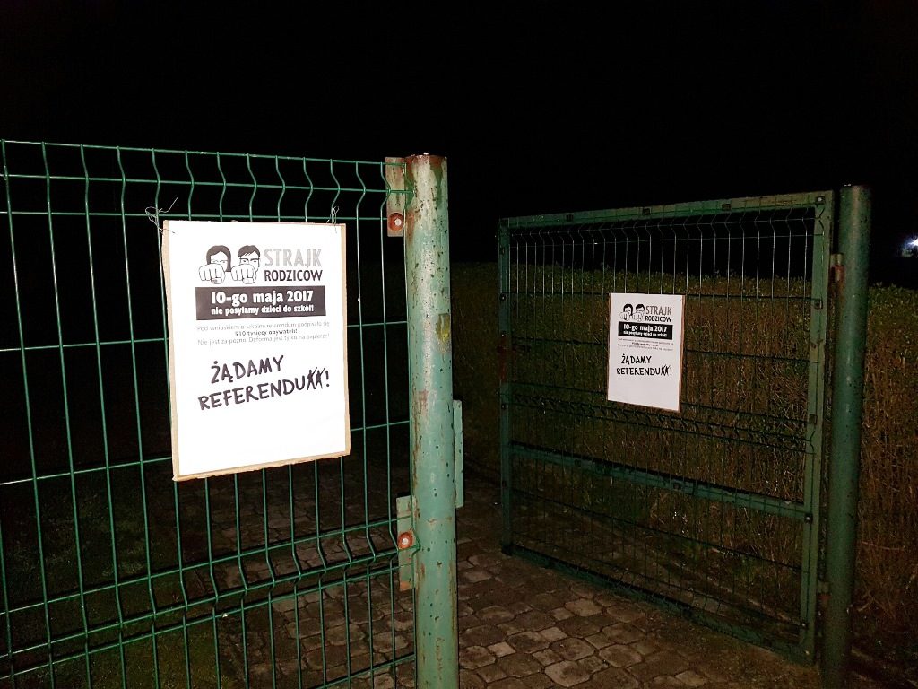 Akcja plakatowa — strajk szkolny