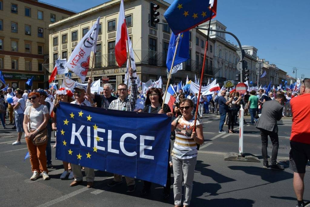 Świętokrzyski KOD na „Marszu Wolności”