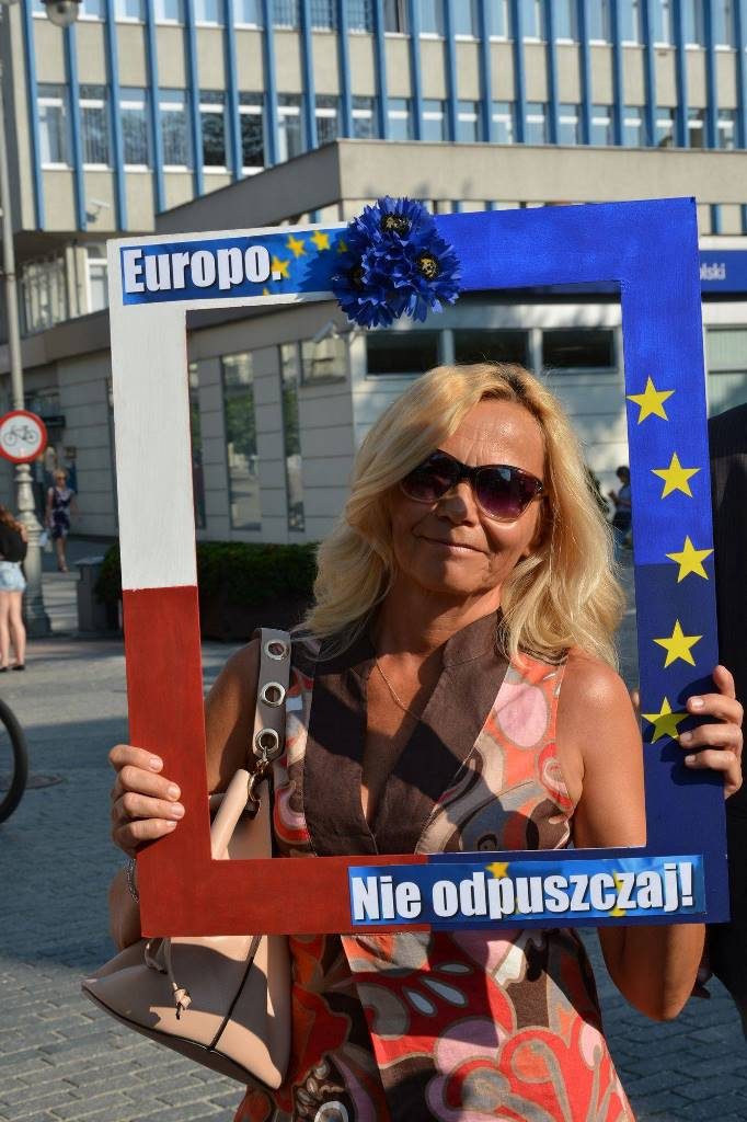 Protest pod sądem w Busku Zdroju