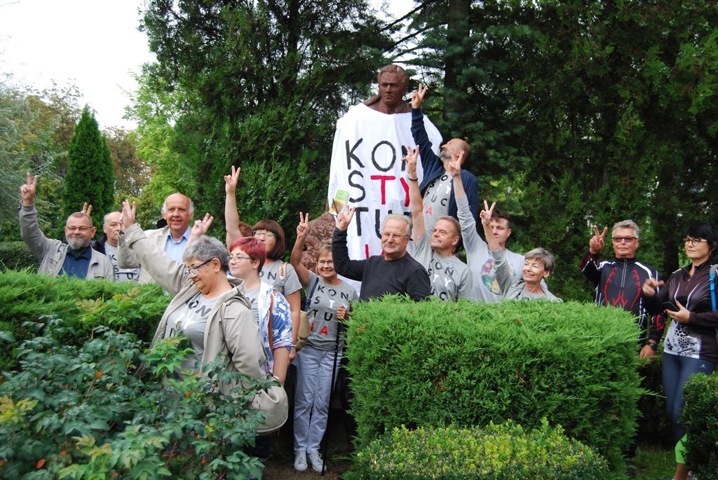 Żeromski w koszulce z „Konstytucją” [wideo]