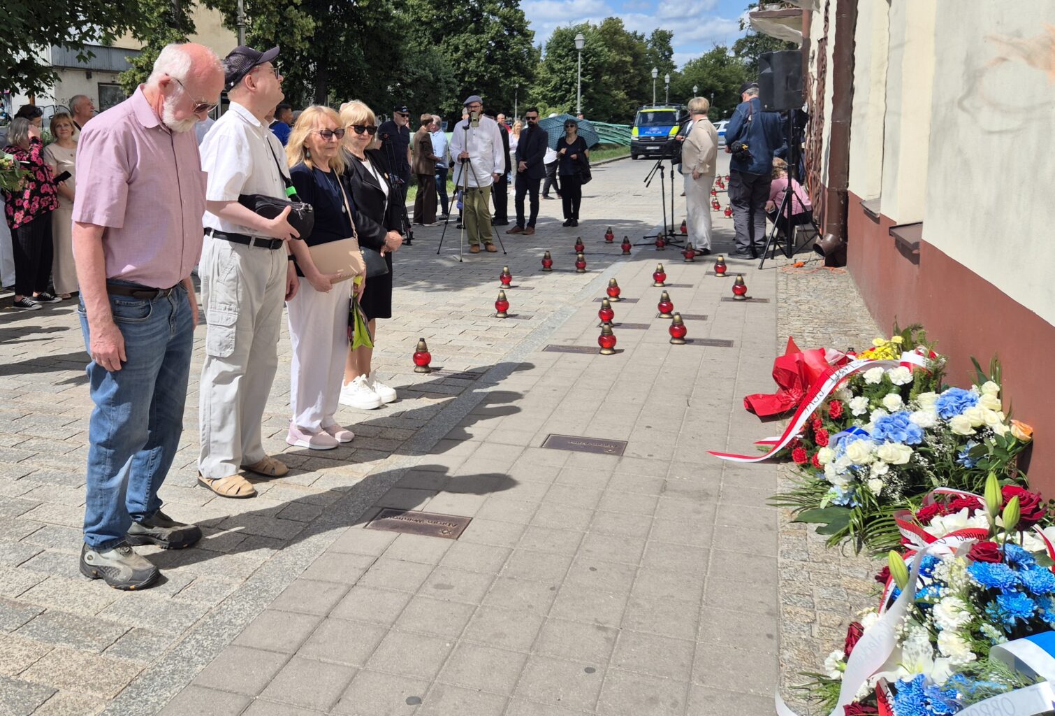 Delegacja świętokrzyskiego KOD uczciła pamięć ofiar 80. rocznicy pogromu w Kielcach
